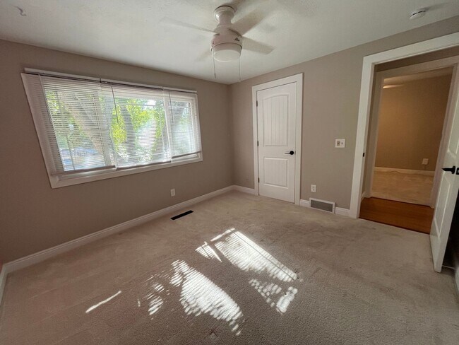Building Photo - Beautiful Home in West Fort Collins