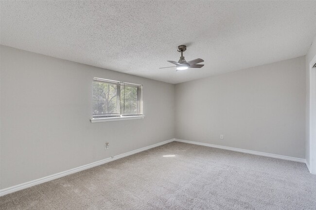 Building Photo - 2119 Quail Run