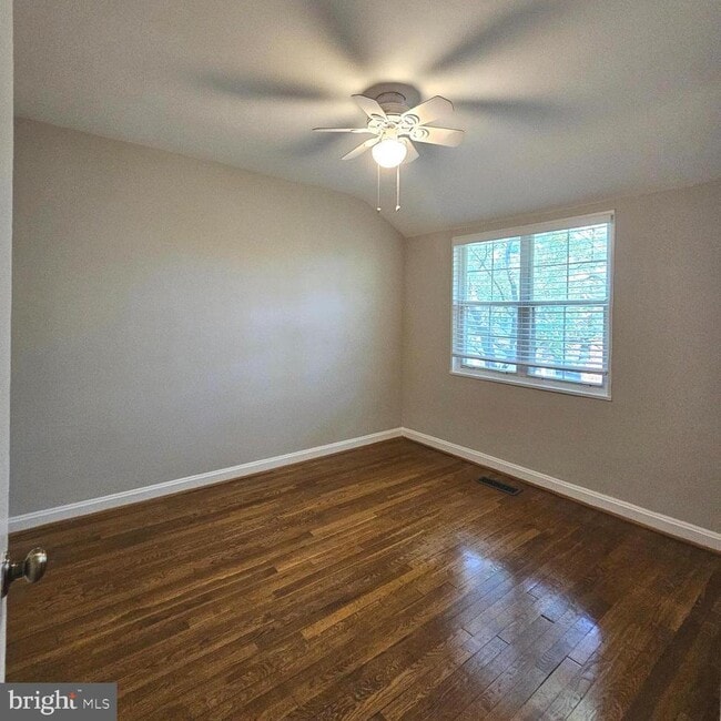 Building Photo - 3727 Ingalls Ave