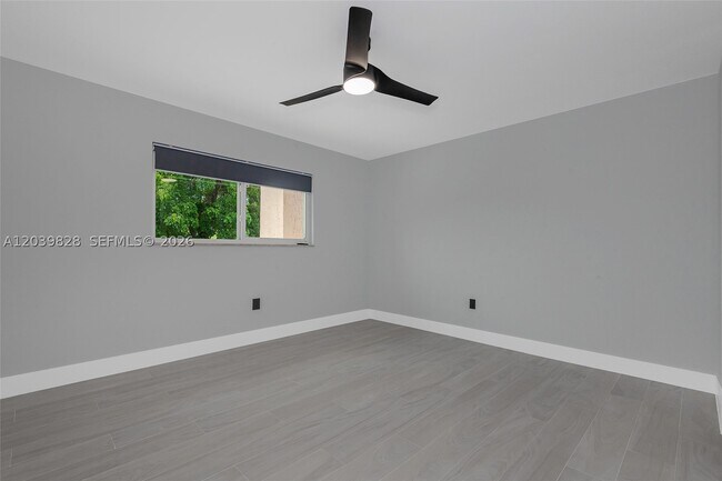 Building Photo - 6653 SW 140th Ave