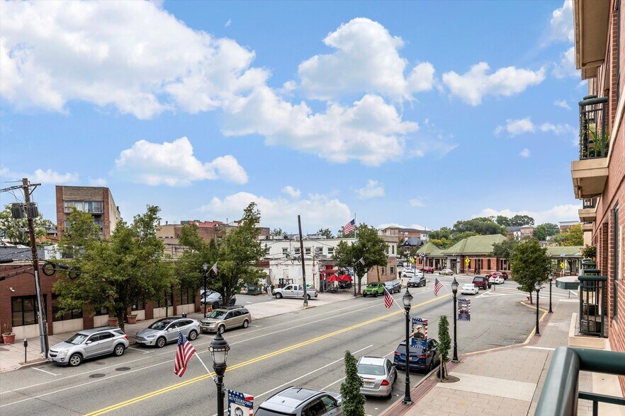 Building Photo - 1 Orient Way