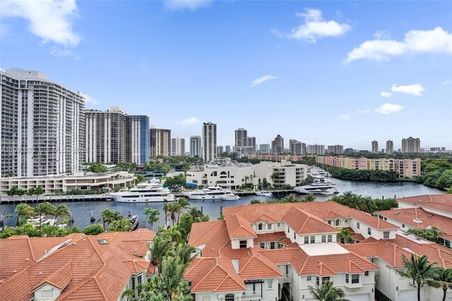 Building Photo - 19955 NE 38th Ct