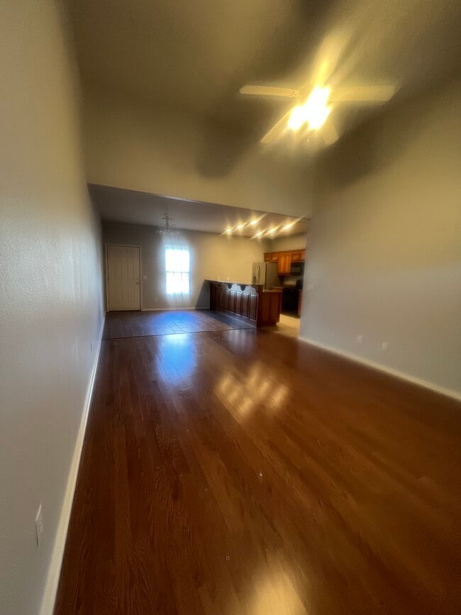 Building Photo - 3106 SW Deerfield Blvd