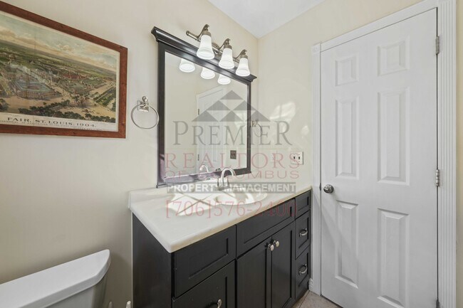 Building Photo - 393 Lee Rd 554