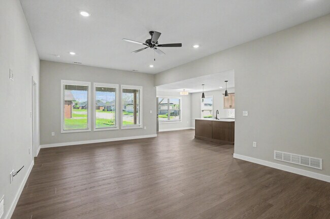 Building Photo - 1816 Wes Milligan Ln