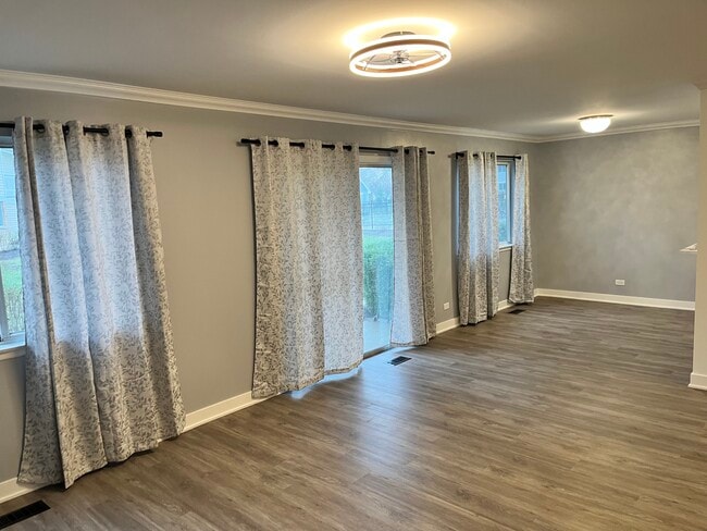 Building Photo - 1032 Auburn Ln