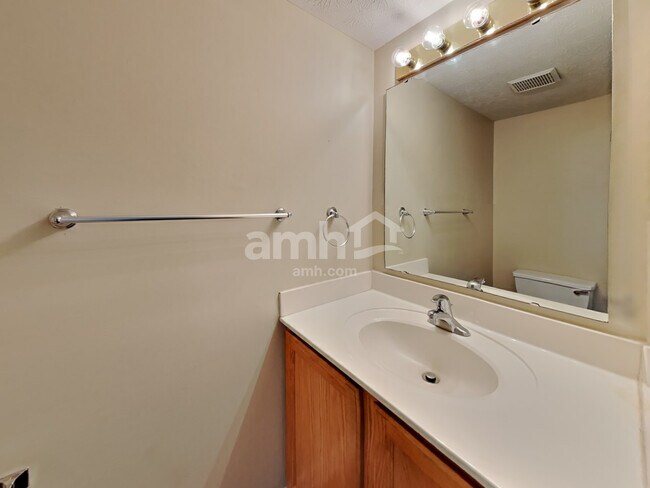 Building Photo - 7799 Cobblesprings Dr