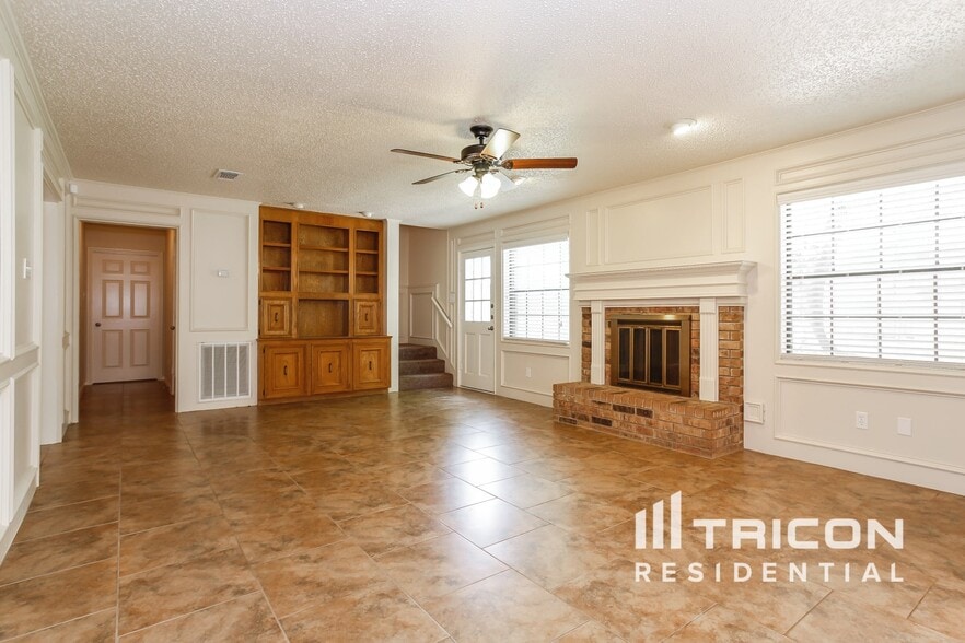 Building Photo - 12134 Quail Creek Dr