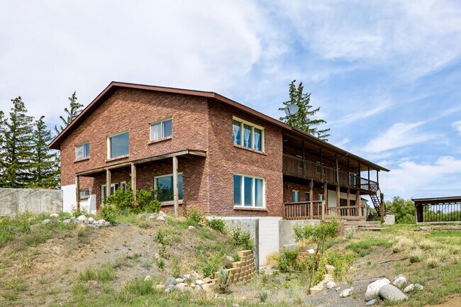 Building Photo - 4980 W 4000 N