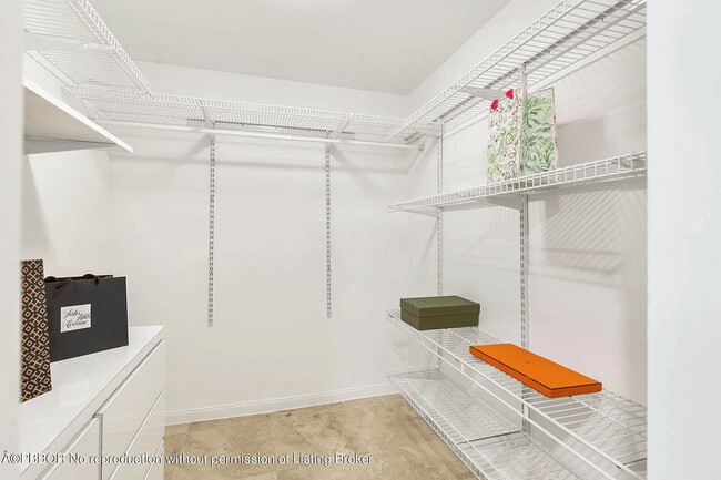 Building Photo - 3701 S Flagler Dr