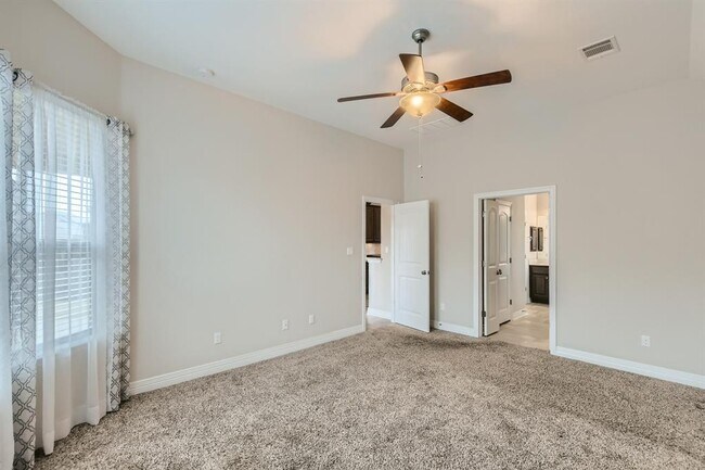 Building Photo - 764 Bonnet Blvd