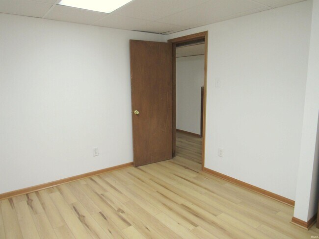 Building Photo - 4401 E Cambridge Ct
