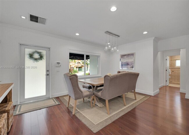 Building Photo - 6134 SW 28th St