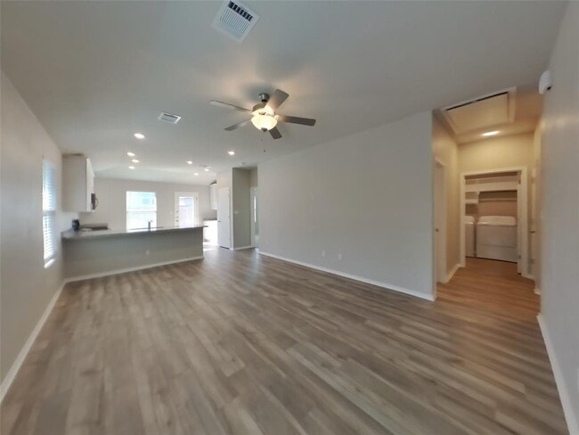 Building Photo - 3516 Stride Ln