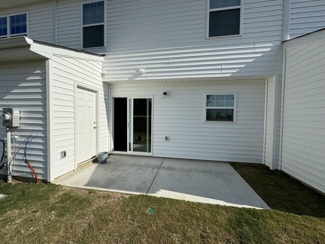 Building Photo - 4109 Laurel Rdg Dr