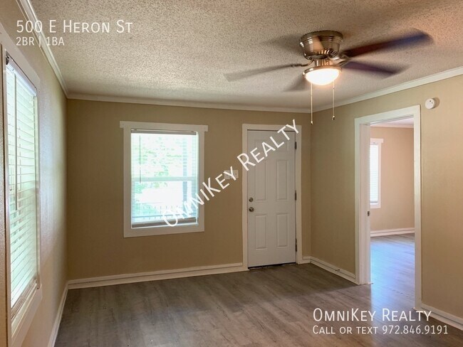 Building Photo - 500 E Heron St