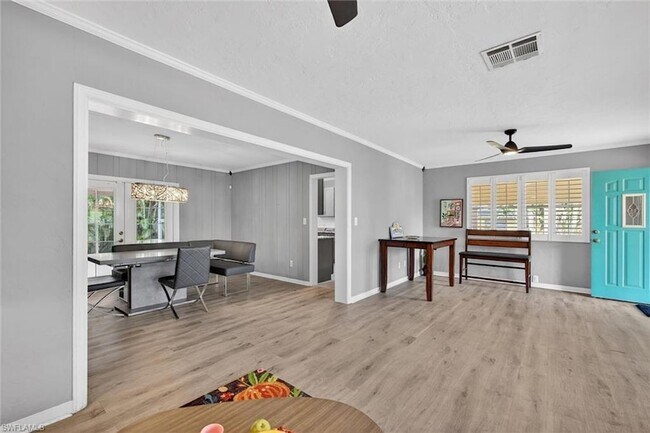 Building Photo - 1420 Maravilla Ave