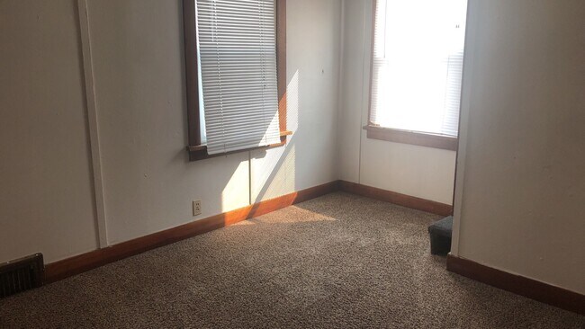 Building Photo - 675-677 NE Opal Street