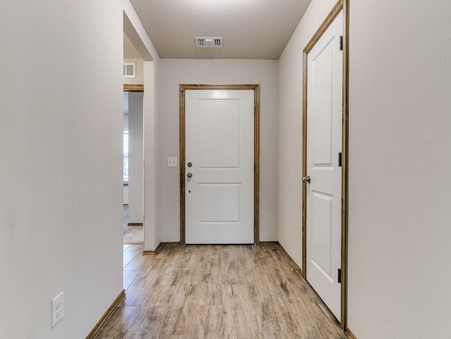 Building Photo - 3421 Pagoda Pead Dr