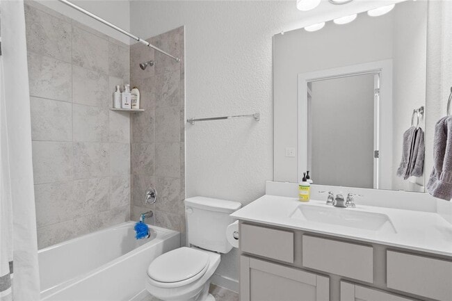 Building Photo - 11000 American Mustang Lp