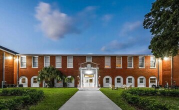 Building Photo - 1090 10th St N