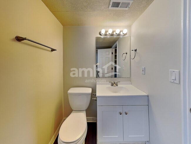 Building Photo - 5404 W Sunfalls Ct