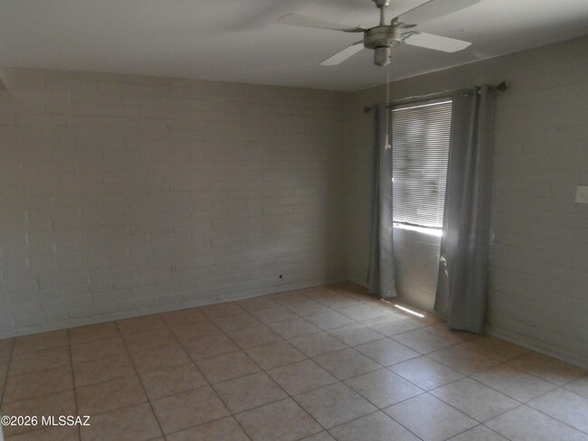 Building Photo - 478 S Paseo Cerro
