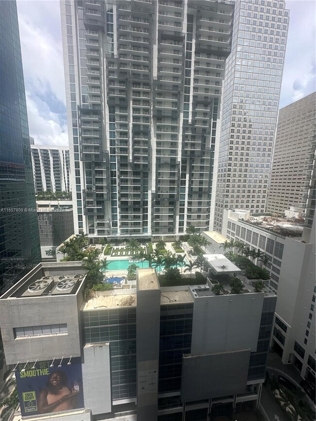 Building Photo - 300 Biscayne Blvd Way