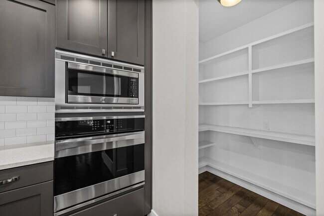 Building Photo - Luxury Living in Harris Ranch | 3 Bed + Office | 3 Bath | 2,713 Sq Ft