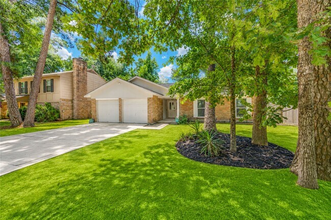 Building Photo - 2114 River Village Dr