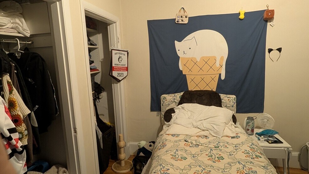 Building Photo - 52 Fenway