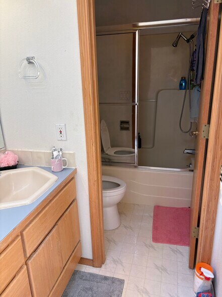 Building Photo - 7501 SW 195th Pl