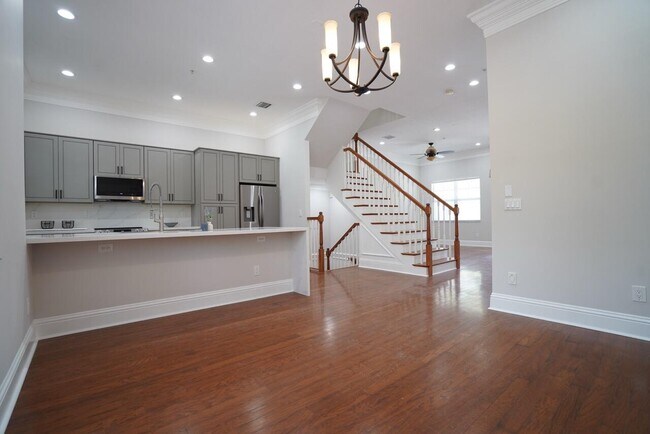 Building Photo - 214 S Latitude Cir