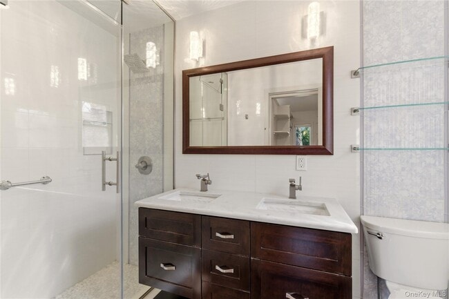 Building Photo - 24 Green Dr