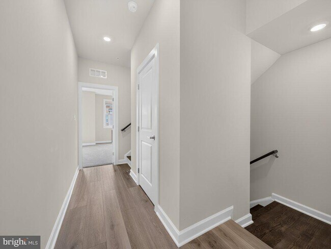 Building Photo - 3824 Tussica Wy