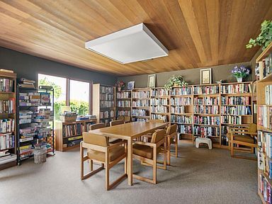 Building Photo - An open, spacious floor plan offers versat...