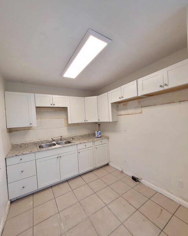 Building Photo - 89 S Garfield Dr