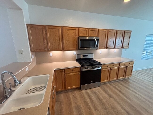 Building Photo - Large Single Level 2 Bedroom 2 Bathroom with Office in Cloverdale's Del Webb Community with A/C &...