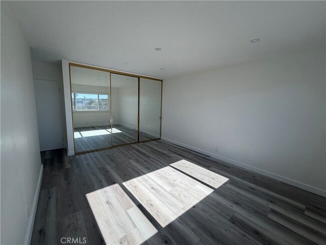 Building Photo - 6150 E Bayshore Walk