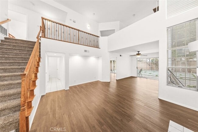 Building Photo - 7448 Bellingham Ave