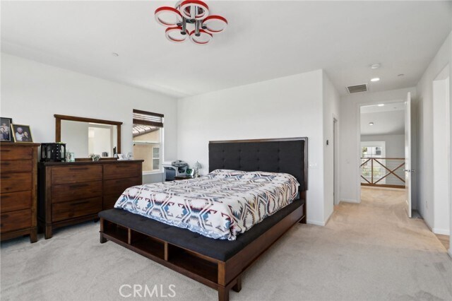 Building Photo - 25220 Golden Maple Dr
