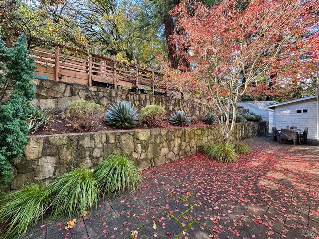 Building Photo - 1607 Foothill Blvd