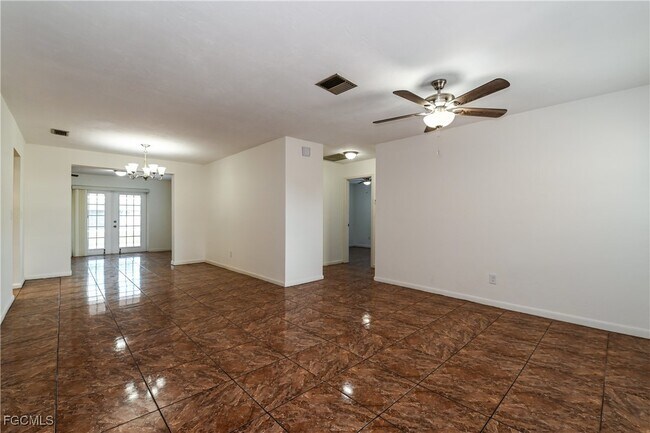 Building Photo - 2155 Tropic Ave