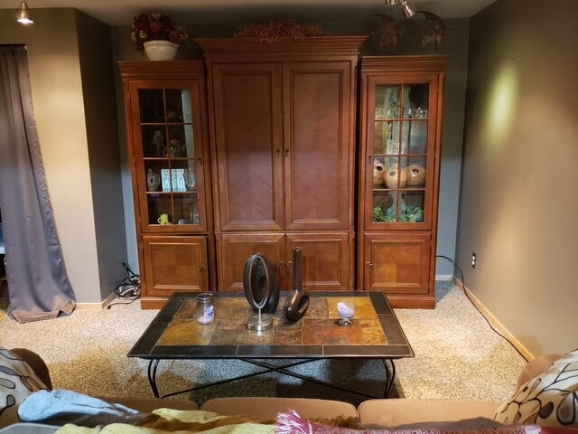 Building Photo - 3 Bedroom Home with Bonus Family Room, Fenced Back Yard, and Garage