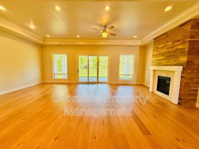 Building Photo - 4014 W Farm View Dr