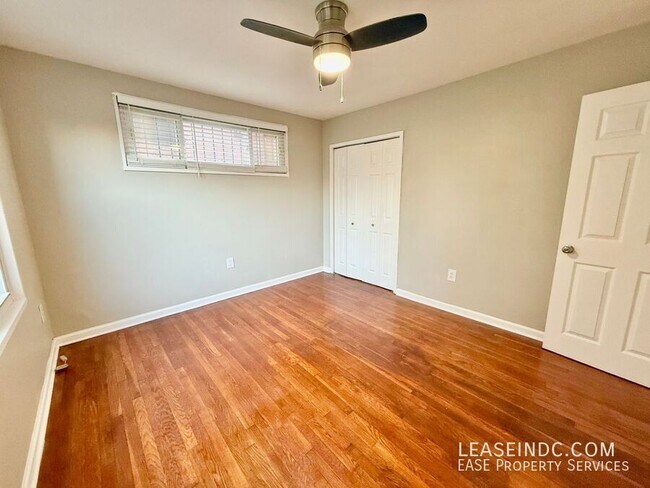 Building Photo - 4407 2nd St NE