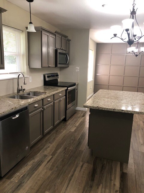 Building Photo - 3067 E Claire Dr