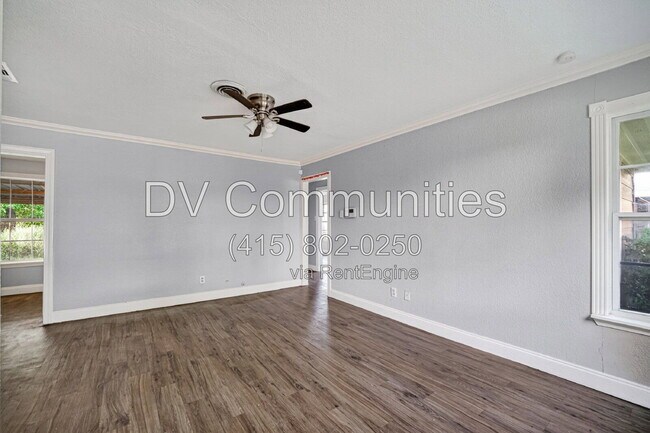 Building Photo - 3315 Bond St