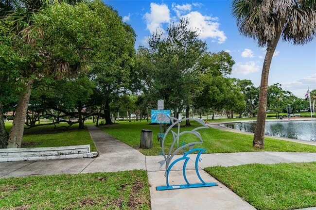 Building Photo - 1061 Rushmore Dr