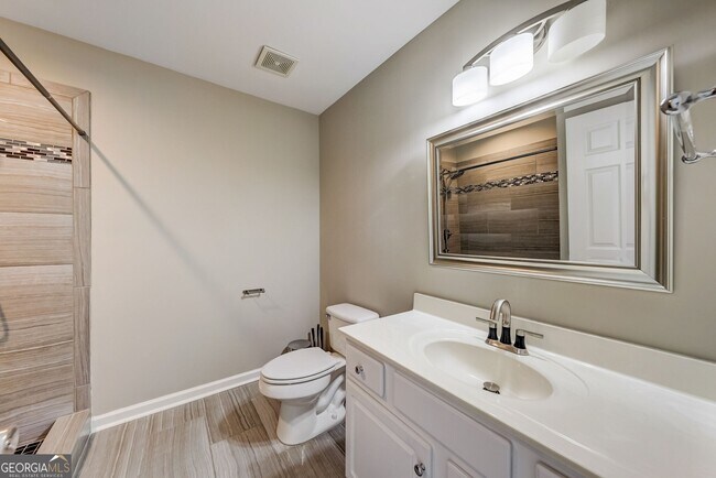 Building Photo - 950 Wilde Run Ct